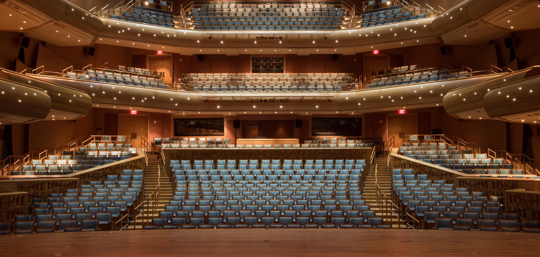 Chapman Musco Center Stage Trap