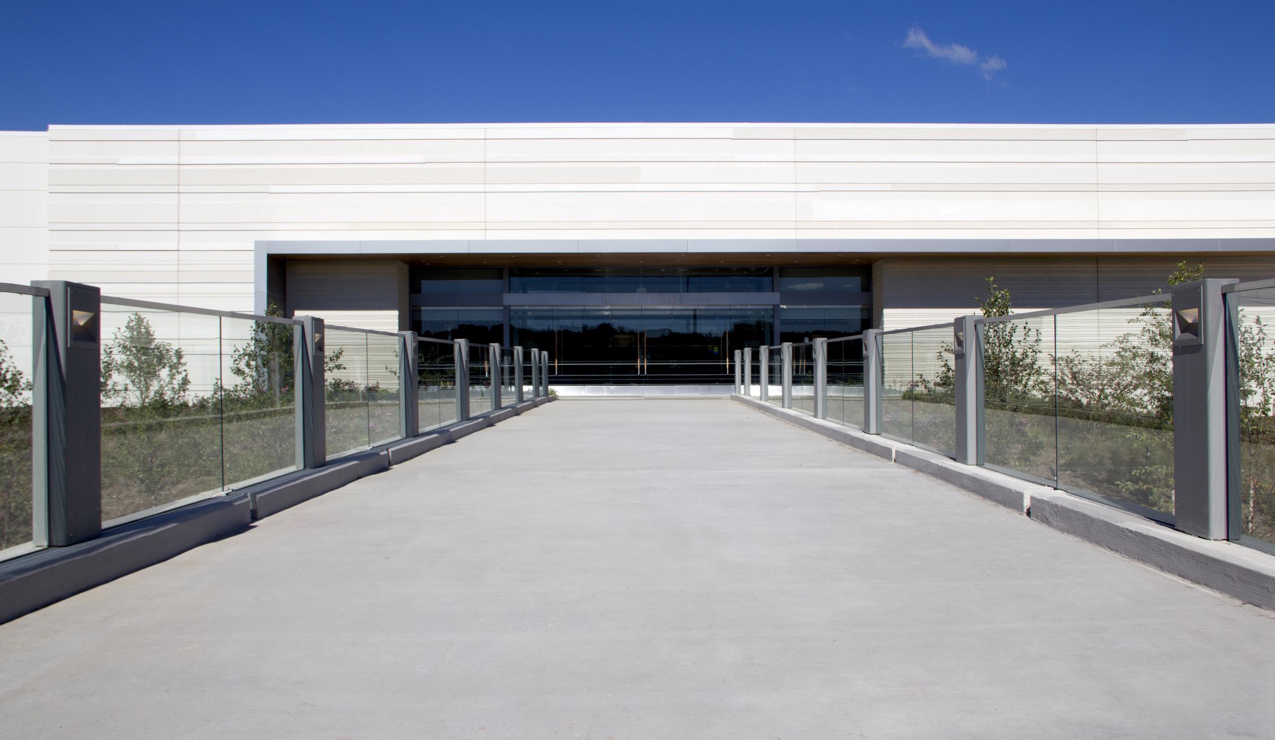 Ridgedale Mall Glass Railings