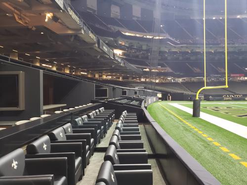 Superdome Field Suites