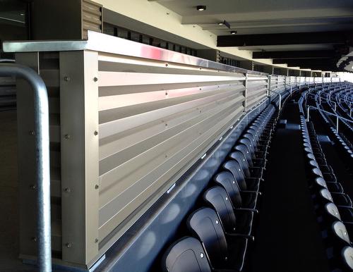 Huskies Stadium Cable Rail Drink Rail Guardrail