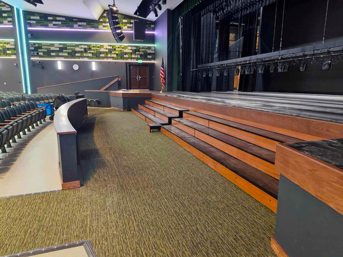 Retractable Seating Riser